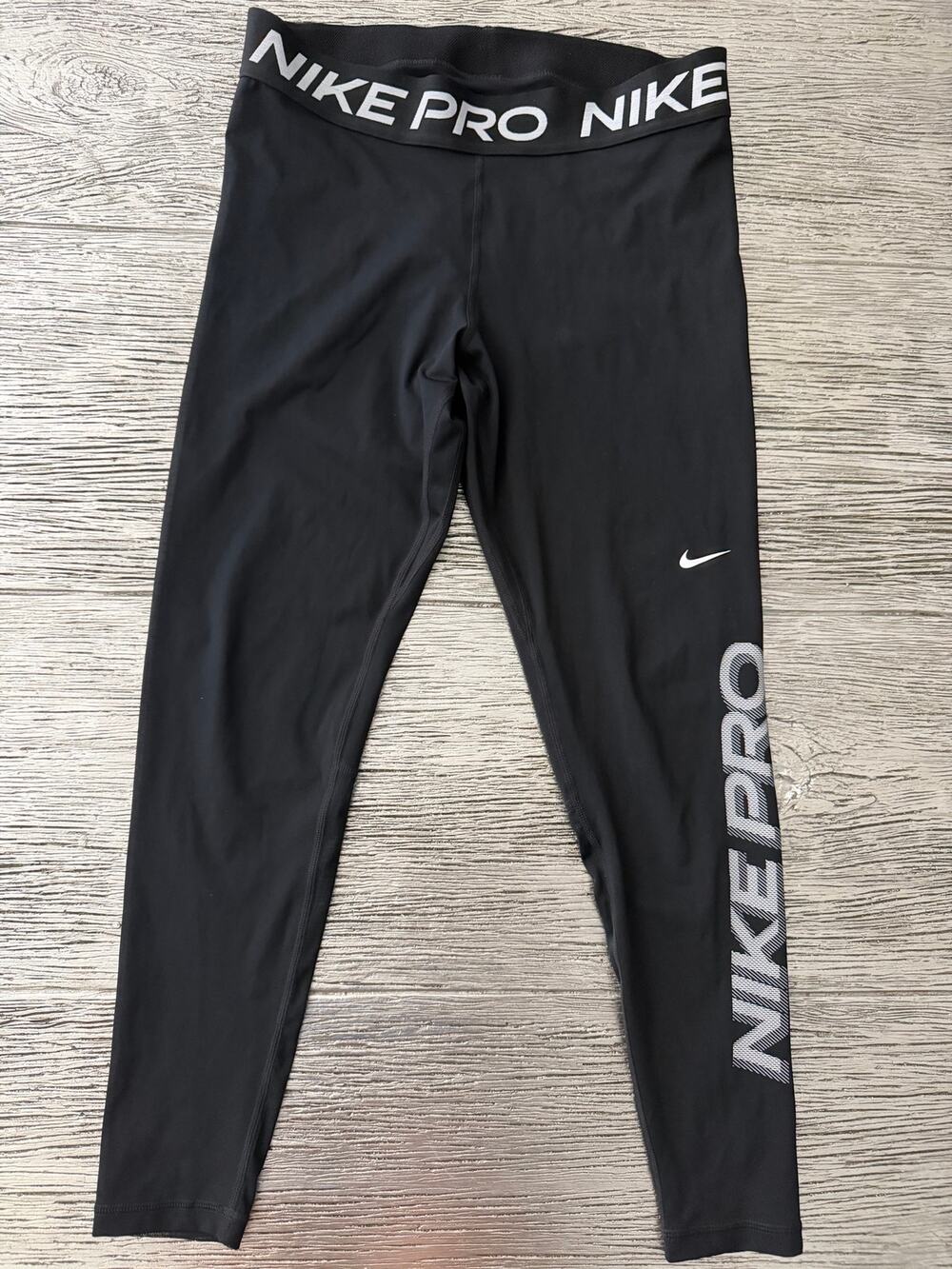 Nike Pro Dri-Fit women’s size L